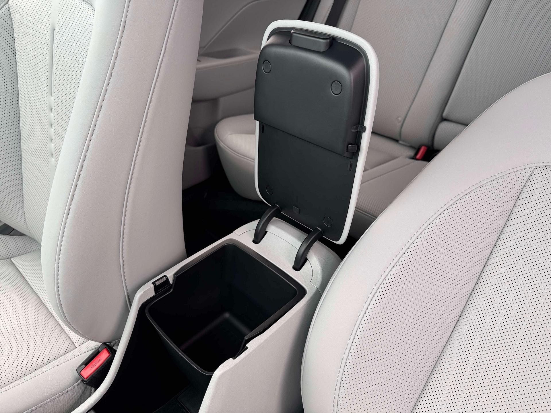 2026 Hyundai Kona SEL Premium - Photo 18