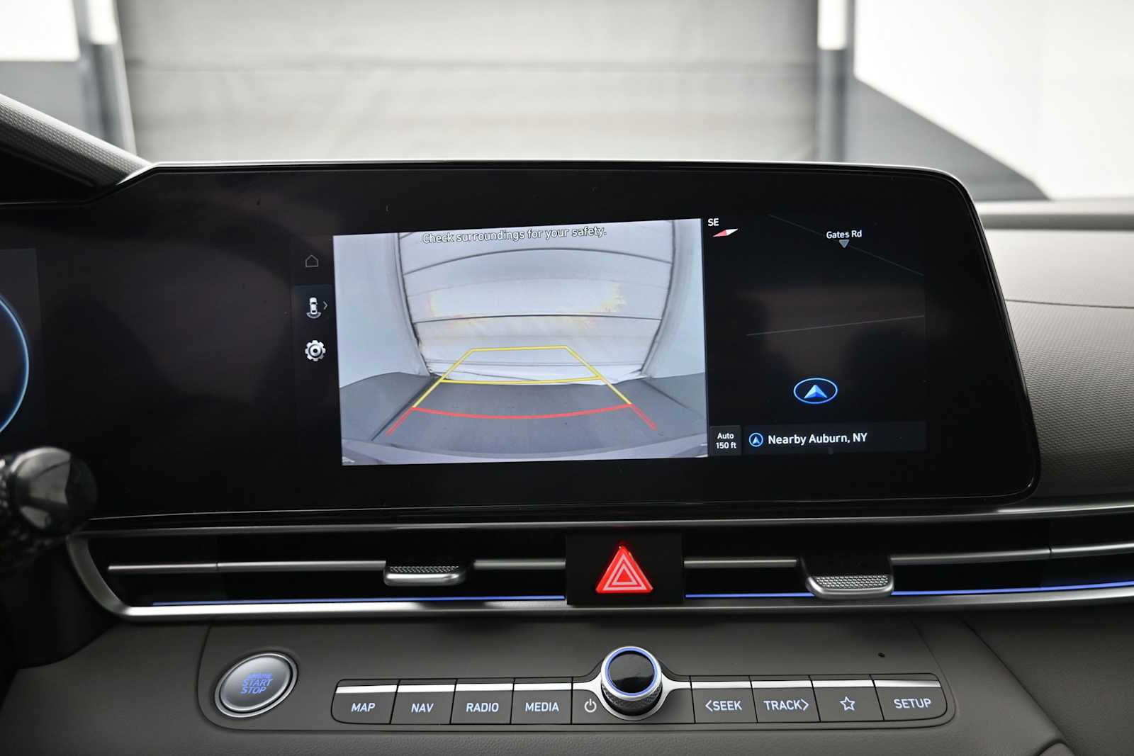 2024 Hyundai Elantra SEL - Photo 8
