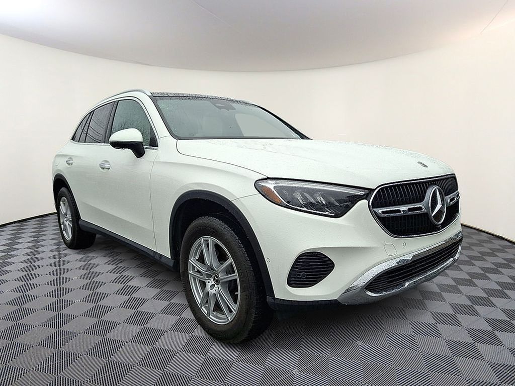 2023 Mercedes-Benz GLC
