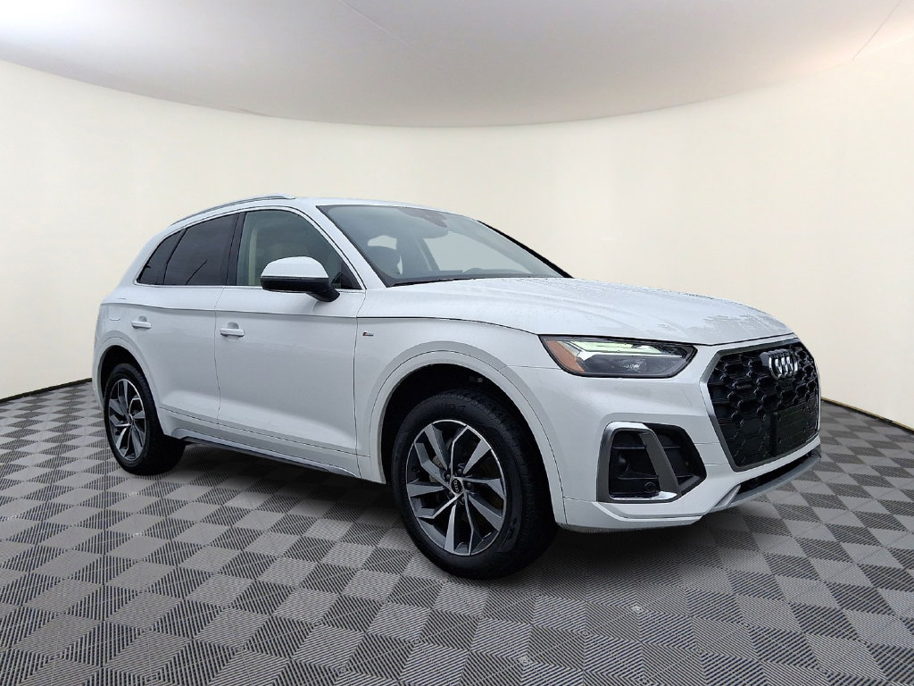 2023 Audi Q5 Premium Plus