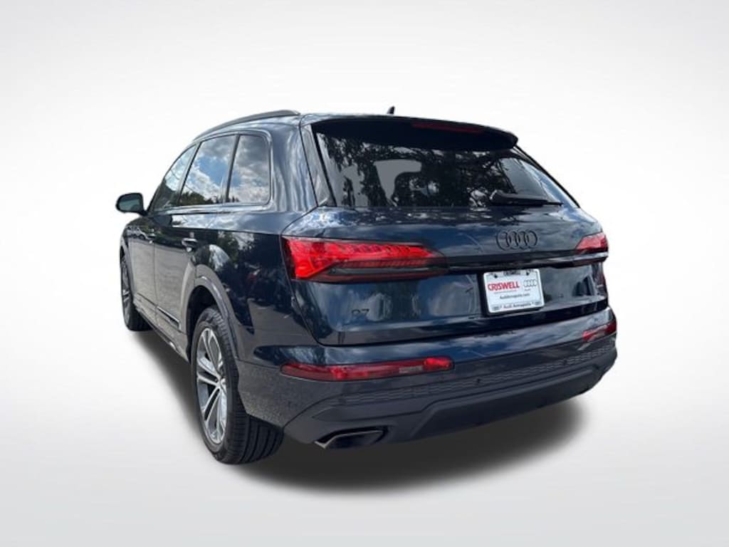 New 2026 Audi Q7 45 Premium SUV