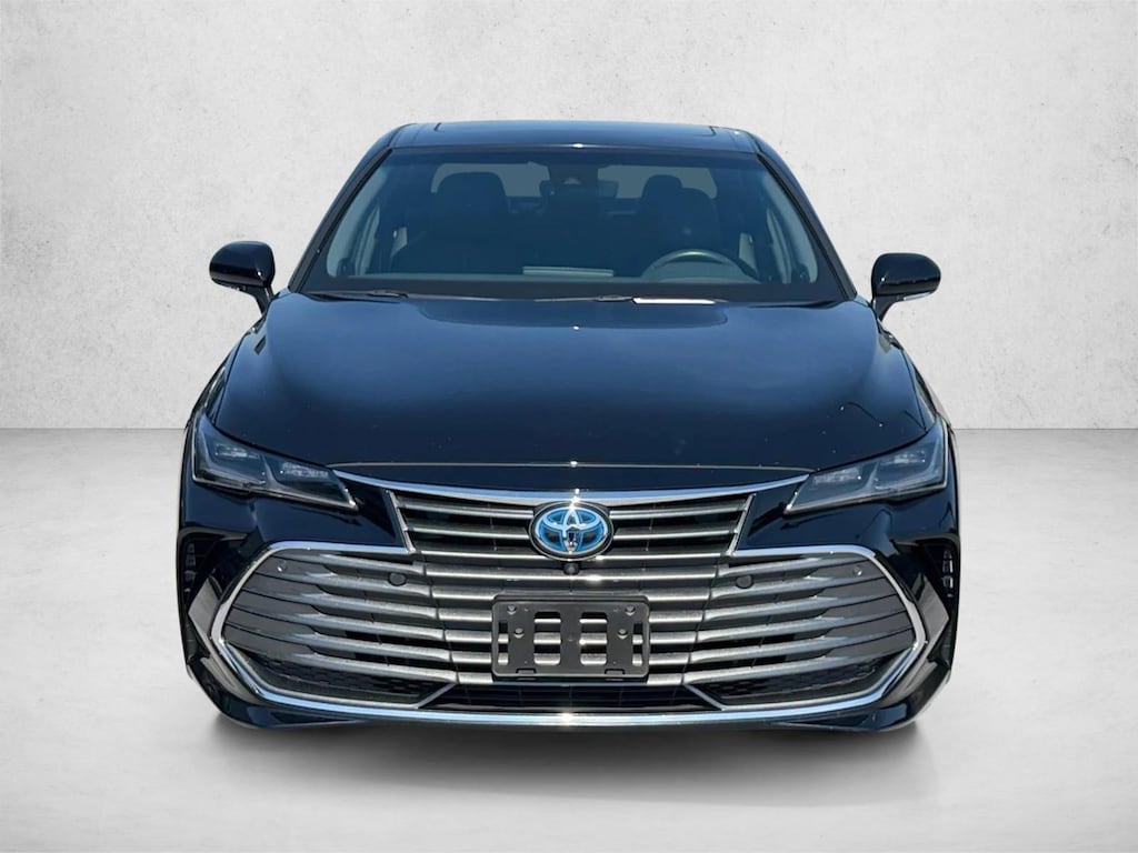 Used 2022 Toyota Avalon Hybrid Limited Sedan