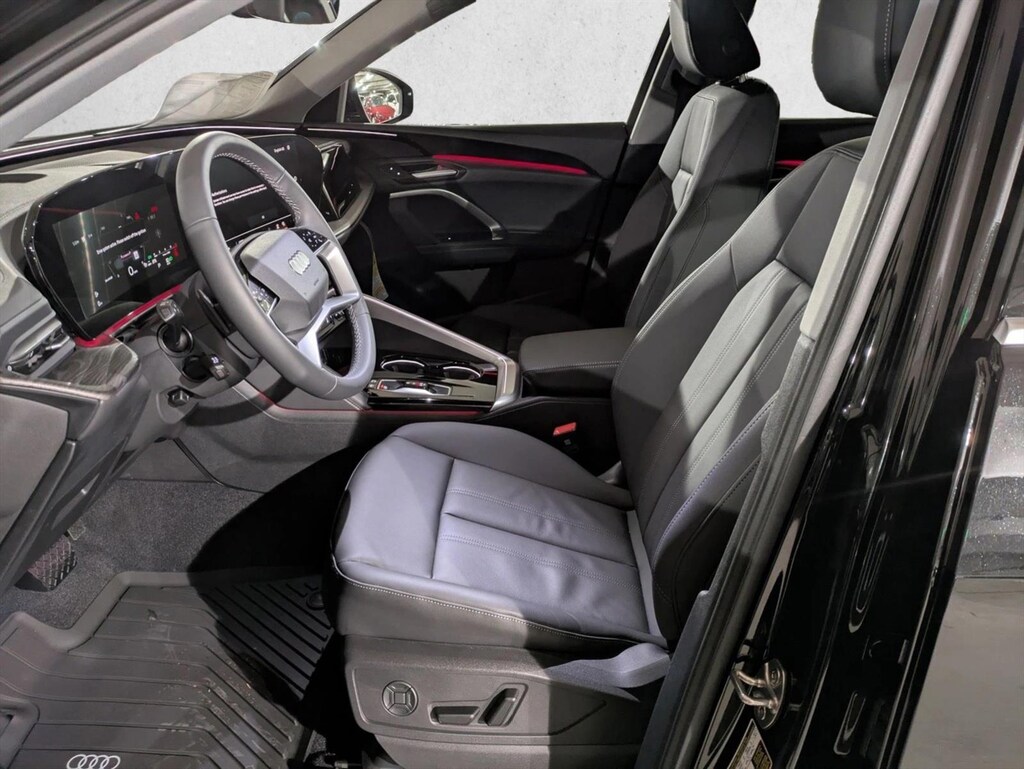 Used 2025 Audi Q5 2.0T Premium SUV