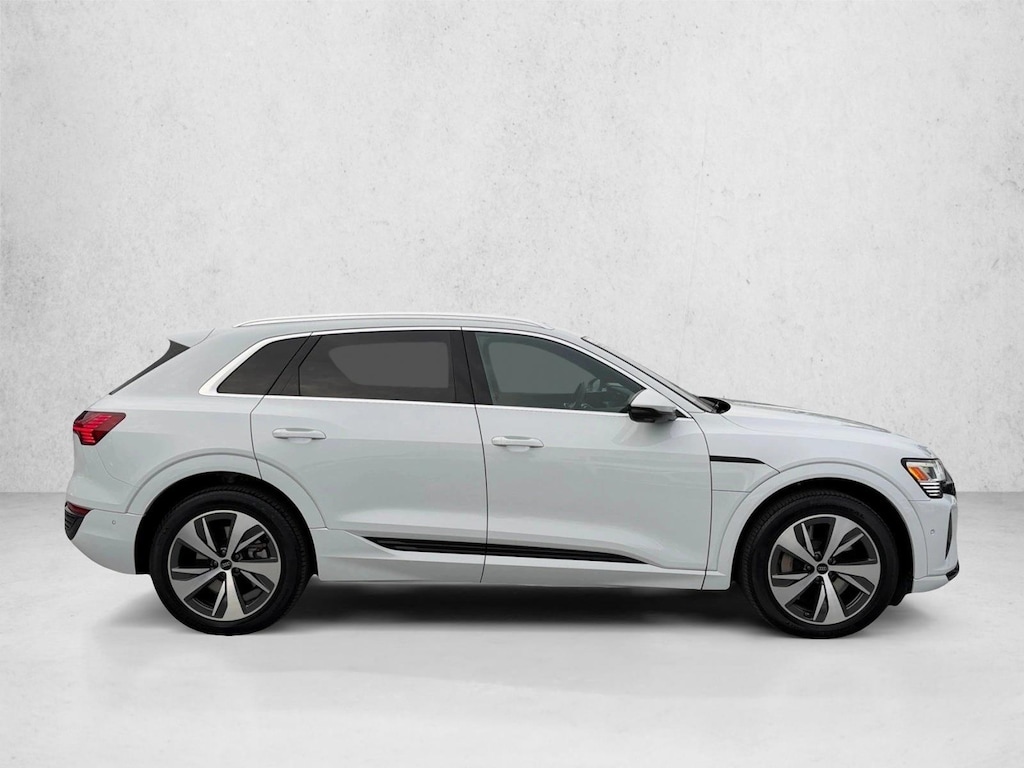 Used 2024 Audi Q8 e-tron Premium SUV