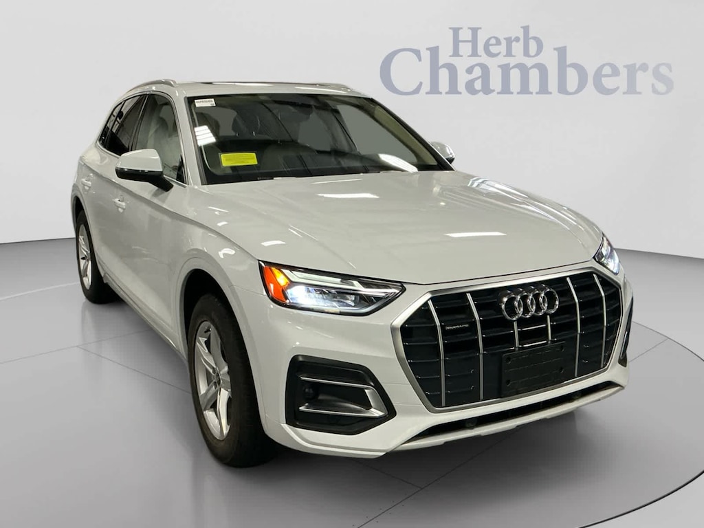 Used 2024 Audi Q5 40 Premium SUV