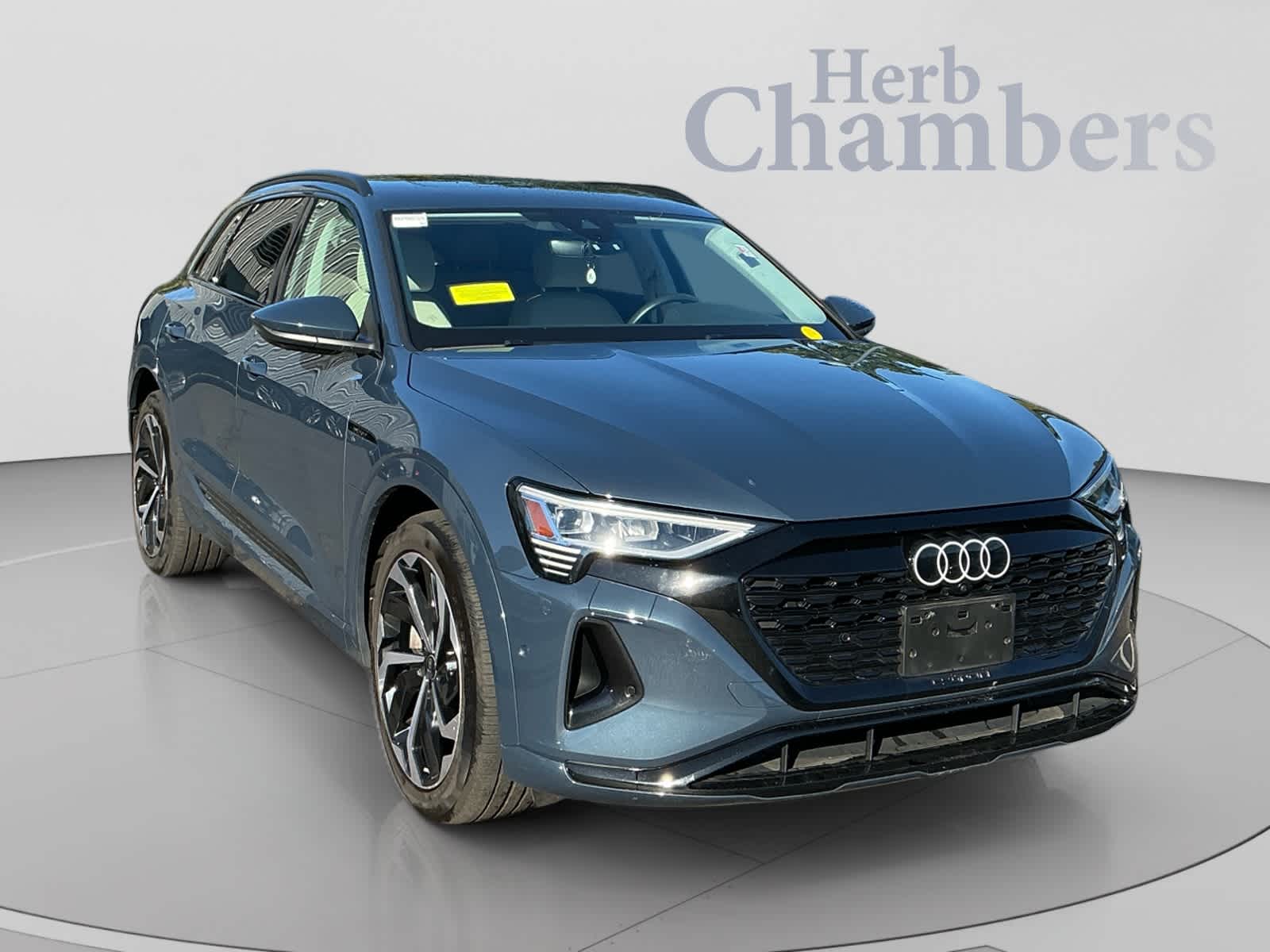 2024 Audi Q8 e-tron