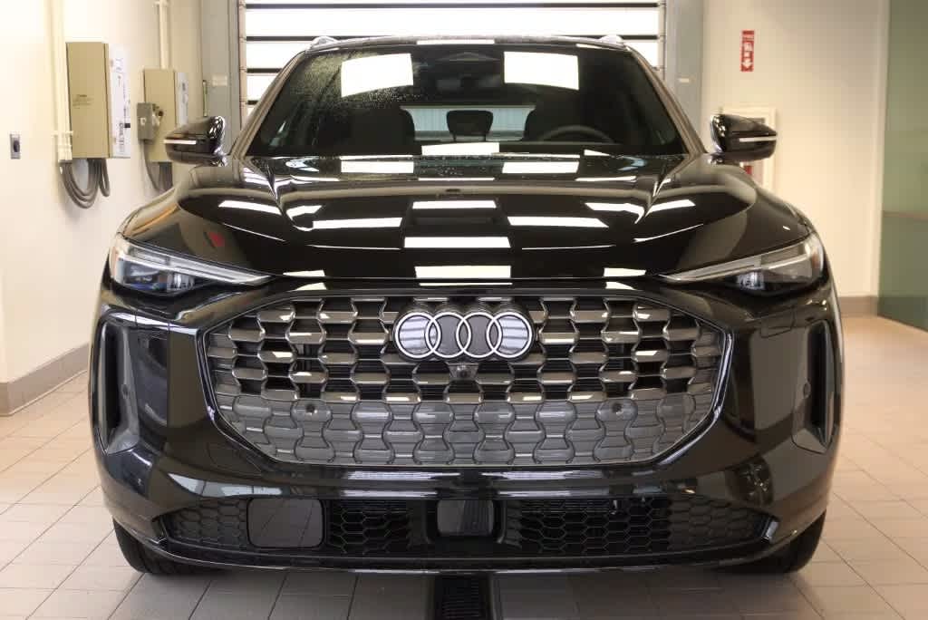 Certified 2025 Audi Q5 2.0T Premium SUV