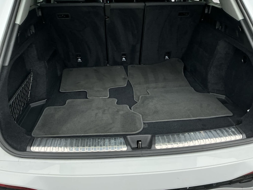 Certified 2025 Audi Q5 2.0T Premium SUV