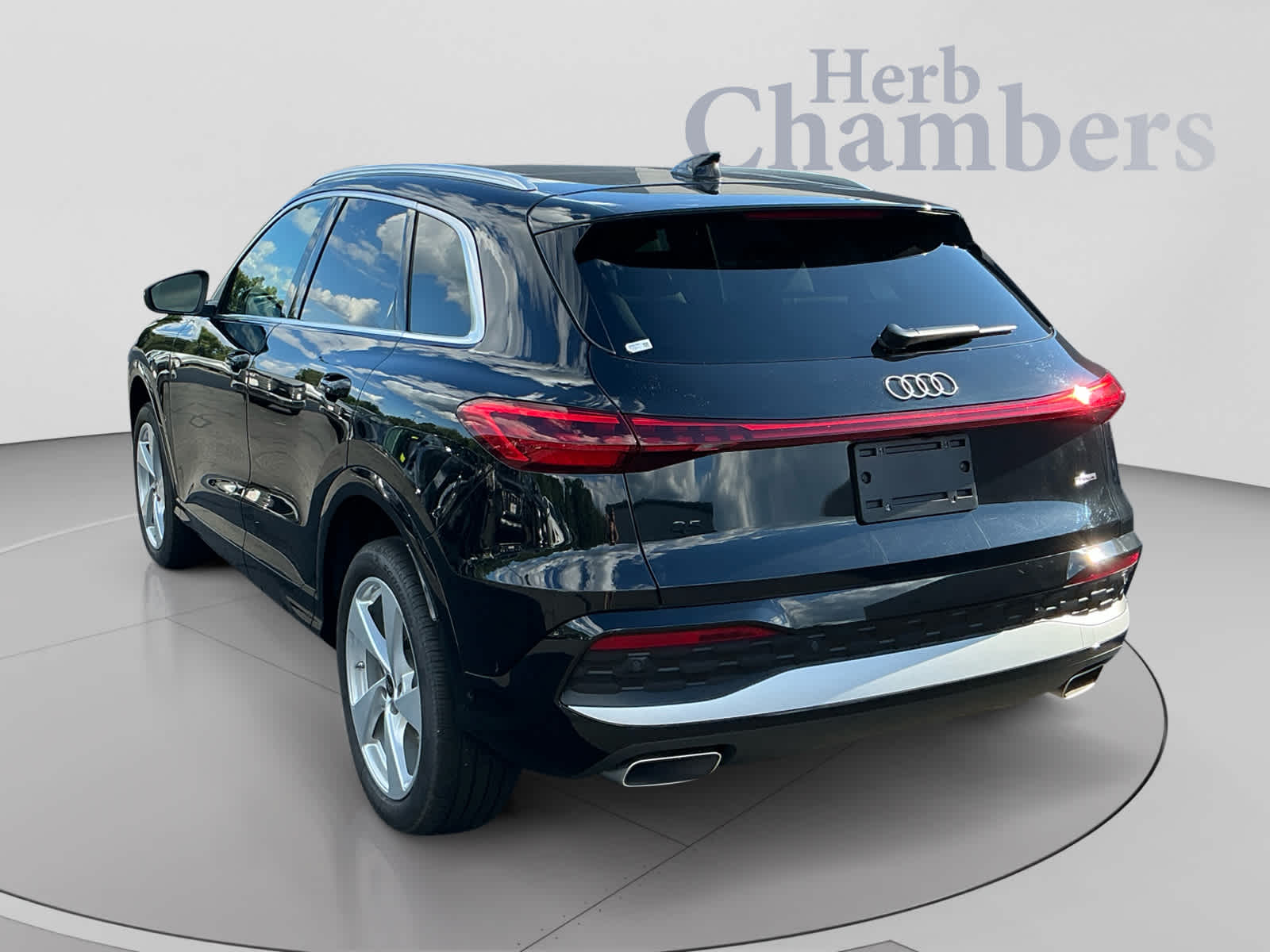 Certified 2025 Audi Q5 2.0T Premium Plus SUV