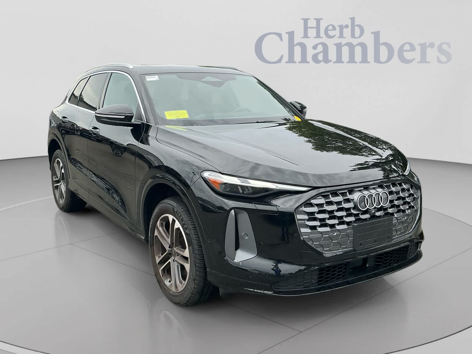2025 Audi Q5 Premium