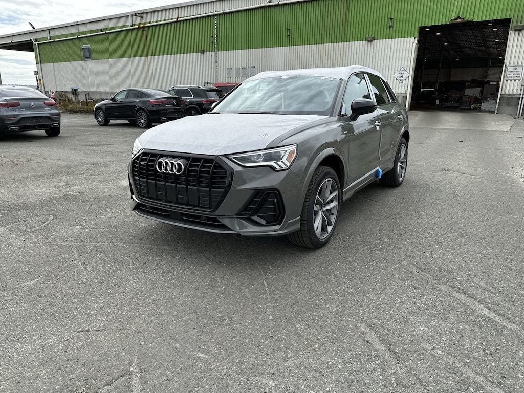 New 2024 Audi Q3 Komfort 45 Tfsi Quattro SUV