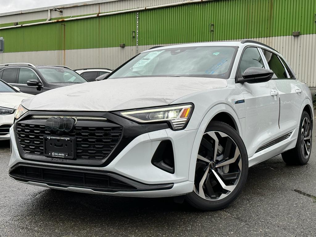  Audi Q8 e-tron
