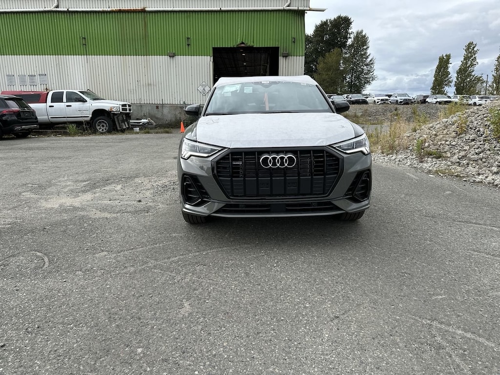 New 2024 Audi Q3 Komfort 45 Tfsi Quattro SUV