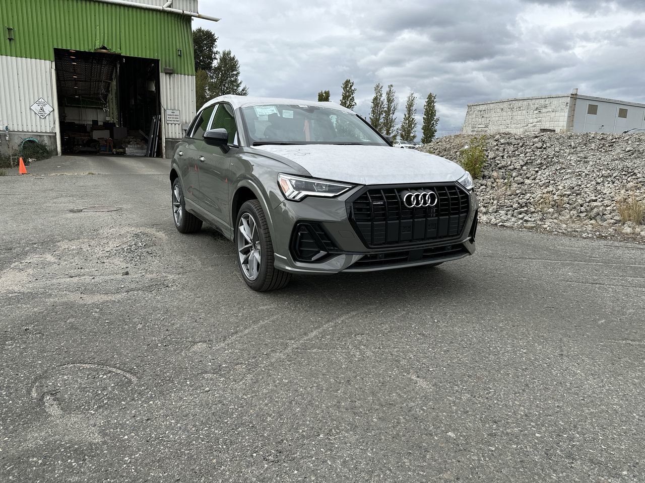 New 2024 Audi Q3 Komfort 45 Tfsi Quattro SUV