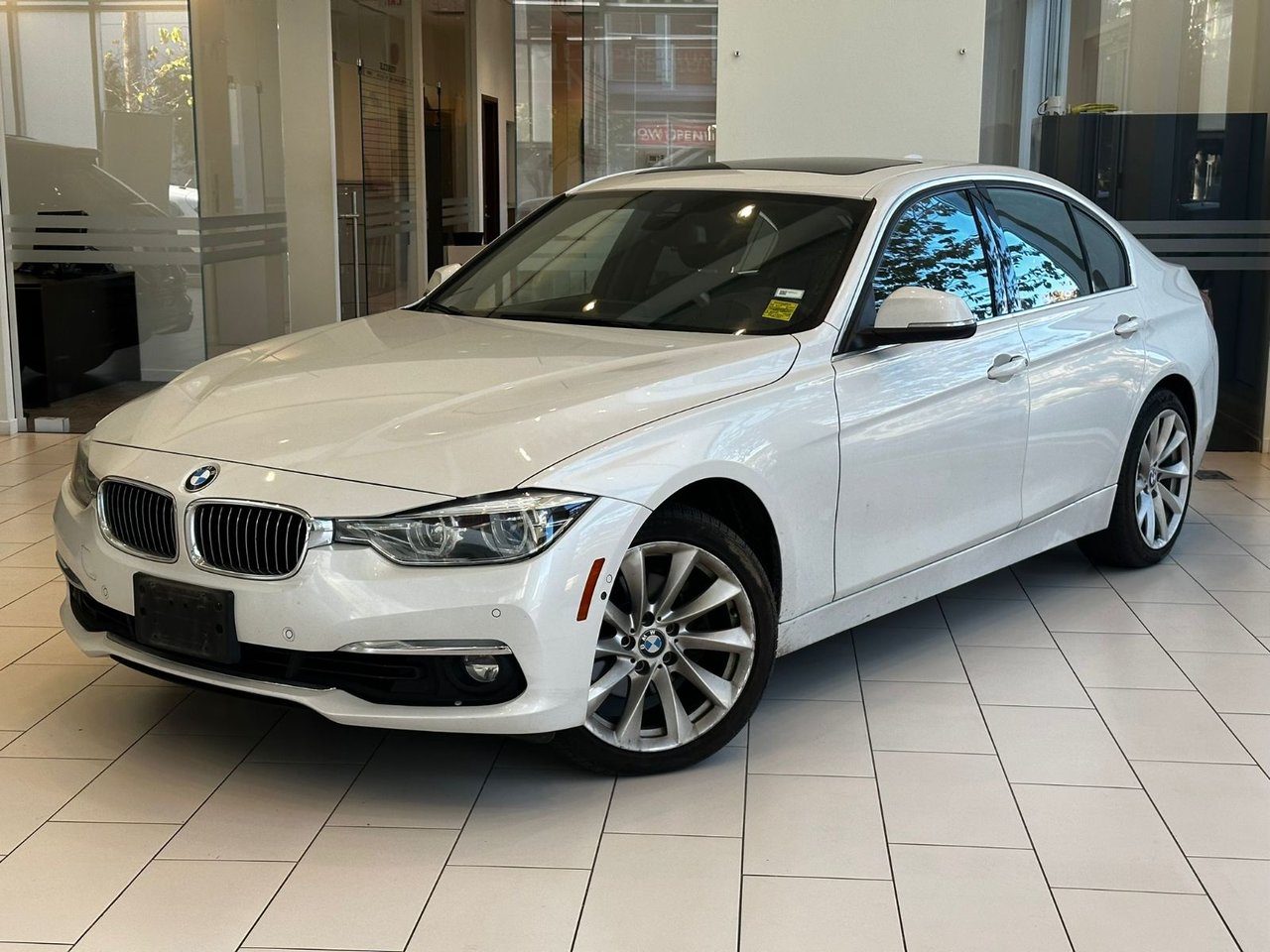 Used 2017 BMW 330i XDrive Sedan *Low Kms* / *Low Kms* Sedan