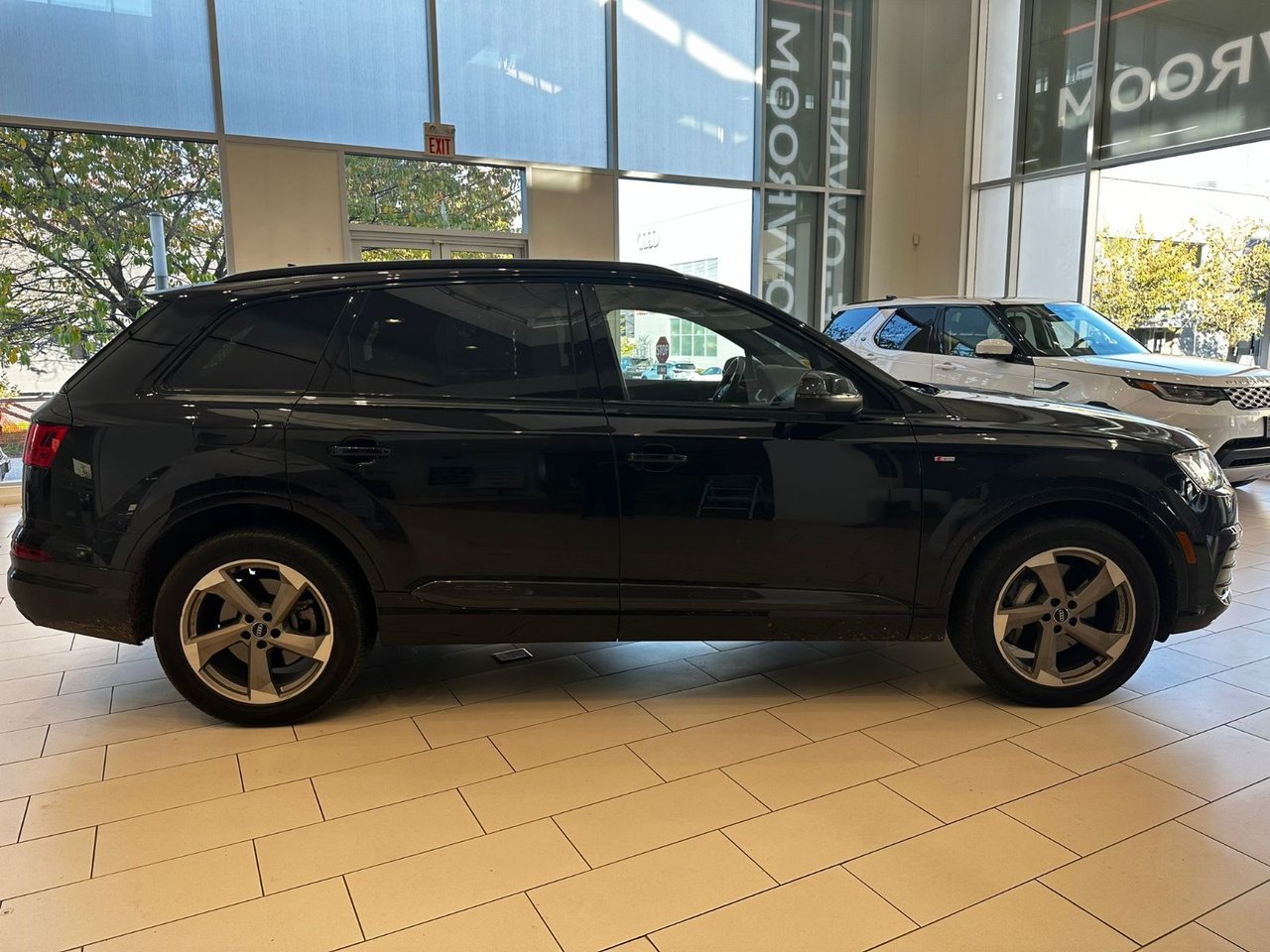Certified 2019 Audi 3.0T Technik Quattro 8sp Tiptronic S-Line - Black SUV
