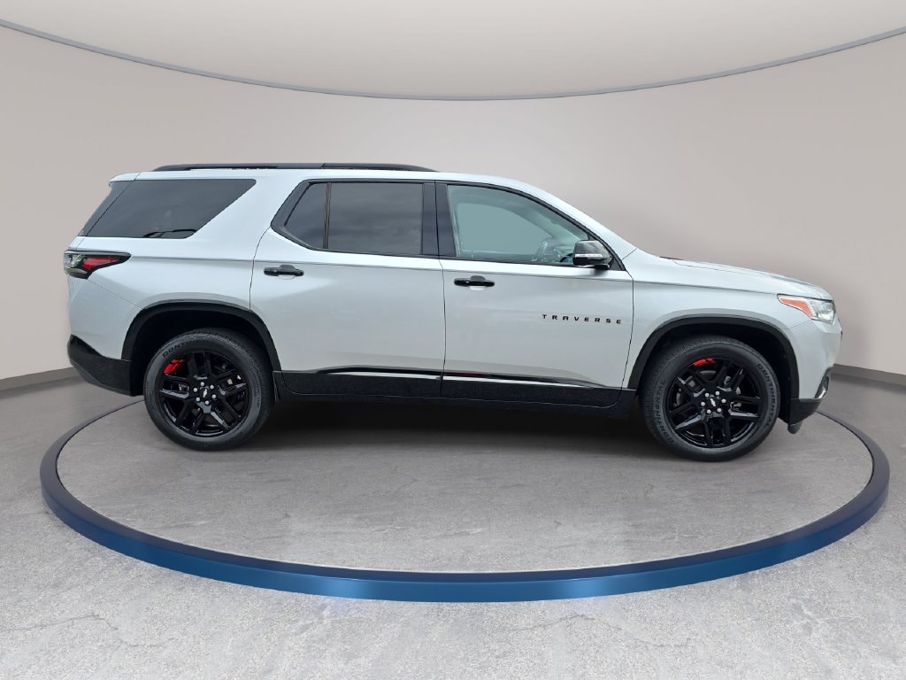 Used 2020 Chevrolet Traverse Premier SUV