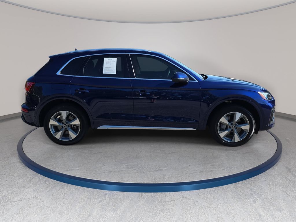 Used 2024 Audi Q5 40 Premium SUV
