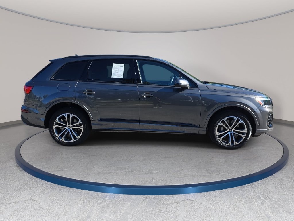 Used 2025 Audi Q7 45 Premium Plus SUV