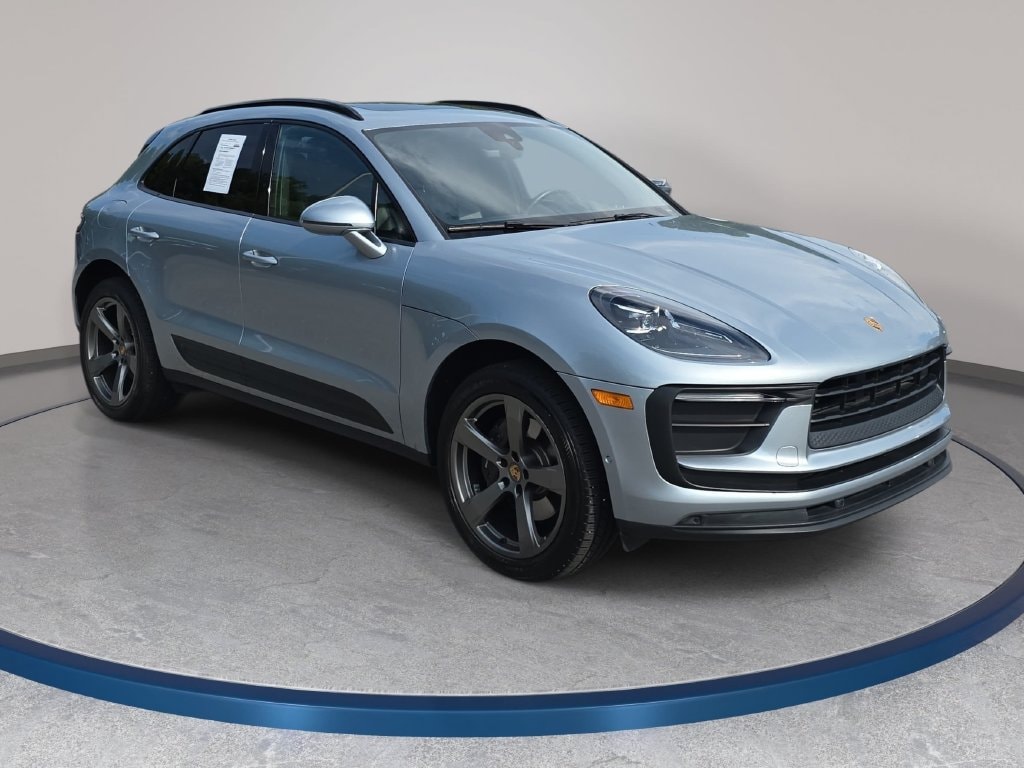 Used 2022 Porsche Macan Base SUV