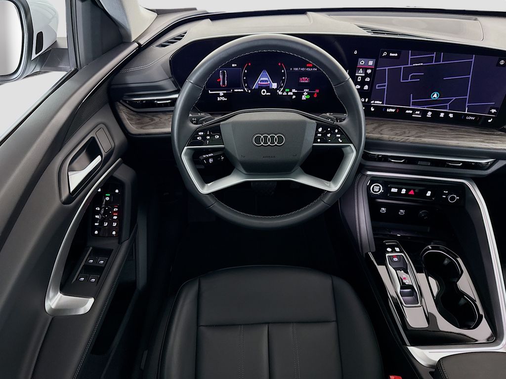 2025 Audi Q5 Premium - Photo 10