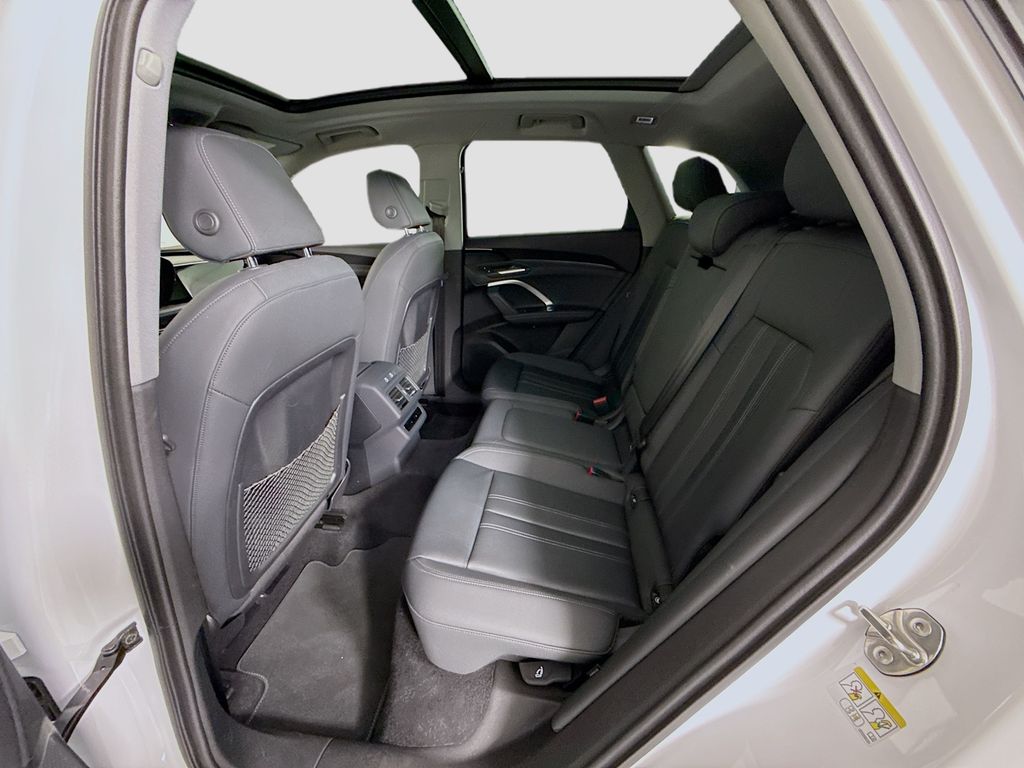 2025 Audi Q5 Premium - Photo 22