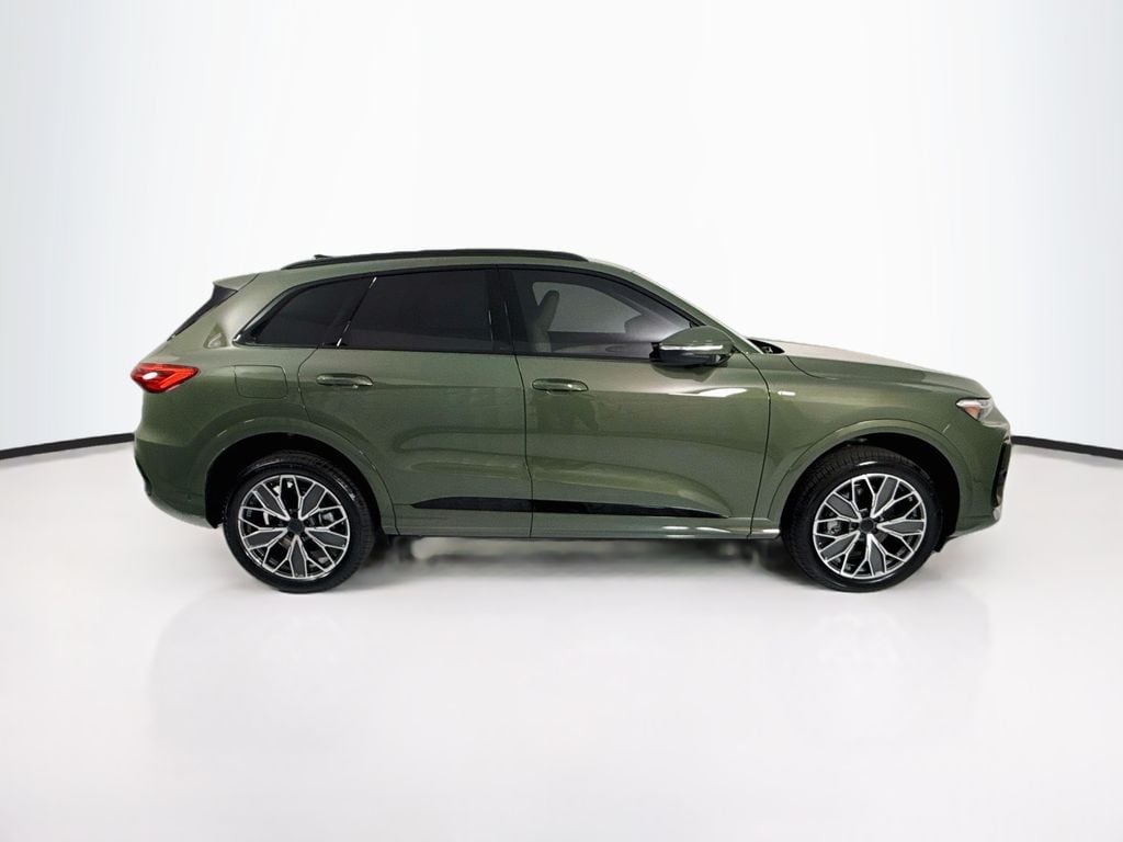 New 2026 Audi Q5 Premium Plus SUV