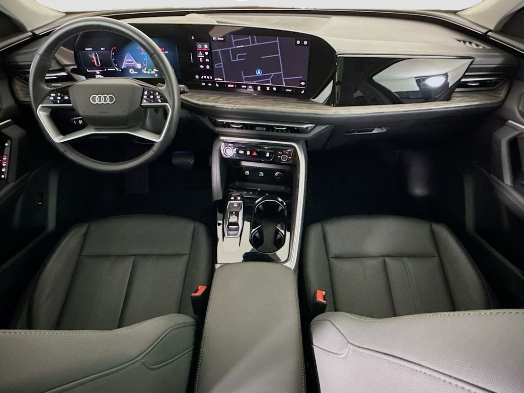 2025 Audi Q5 Premium - Photo 13