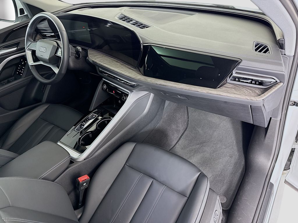 2025 Audi Q5 Premium - Photo 18