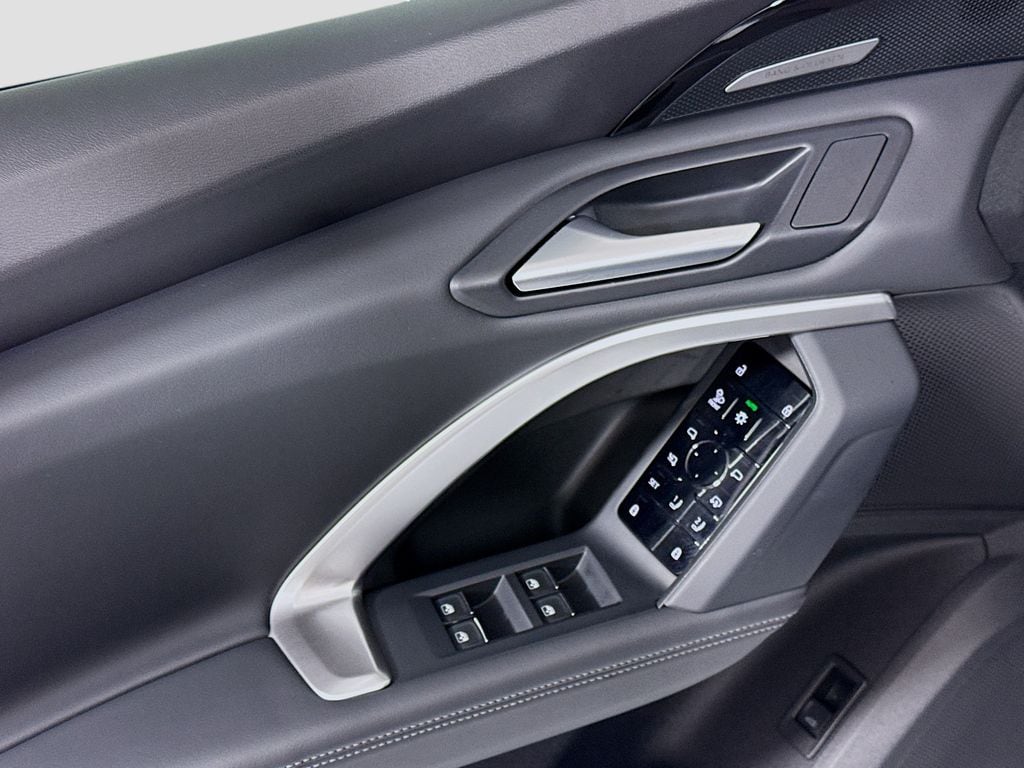 2025 Audi Q5 Premium Plus - Photo 23