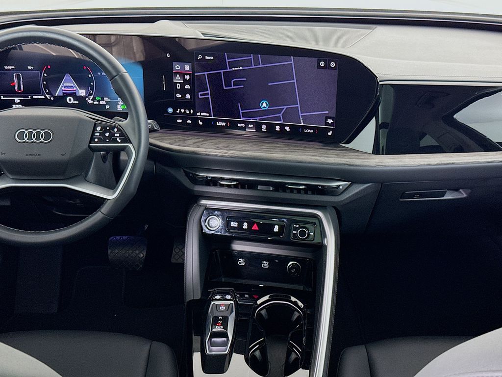 2025 Audi Q5 Premium - Photo 14