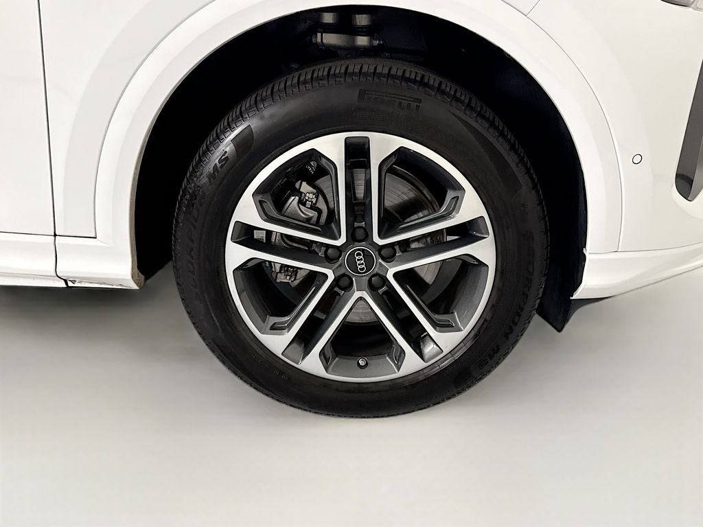 2025 Audi Q5 Premium - Photo 32