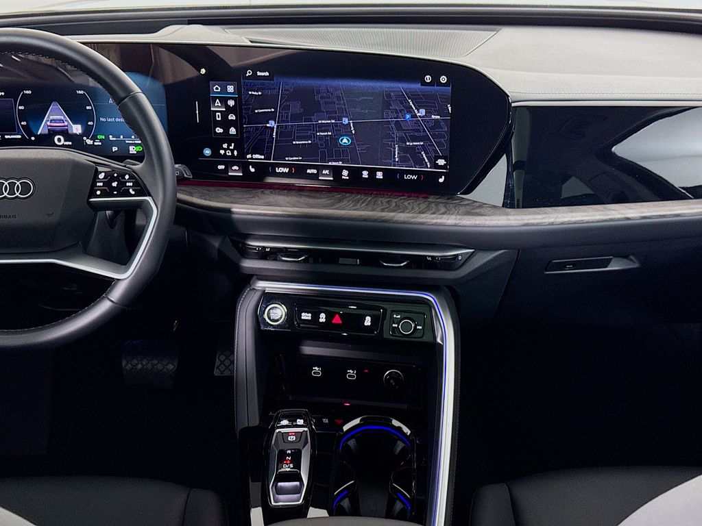 2025 Audi Q5 Premium Plus - Photo 13