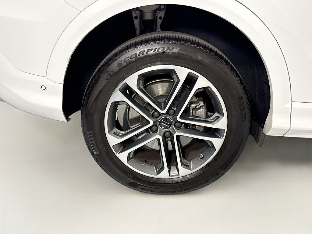 2025 Audi Q5 Premium - Photo 33