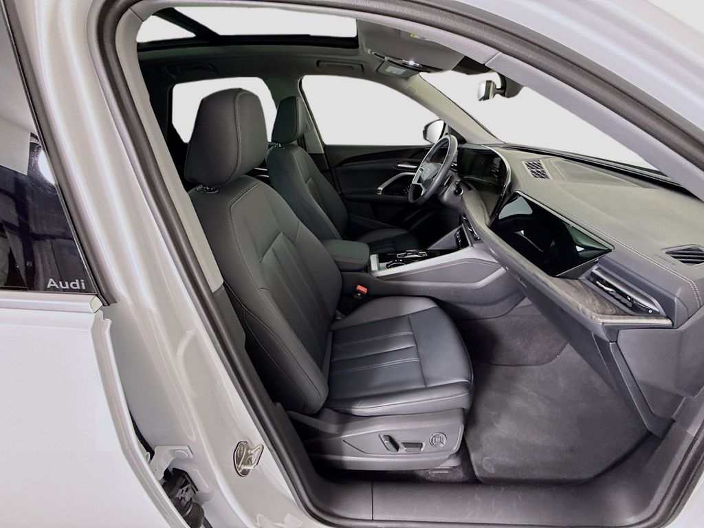 2025 Audi Q5 Premium - Photo 21
