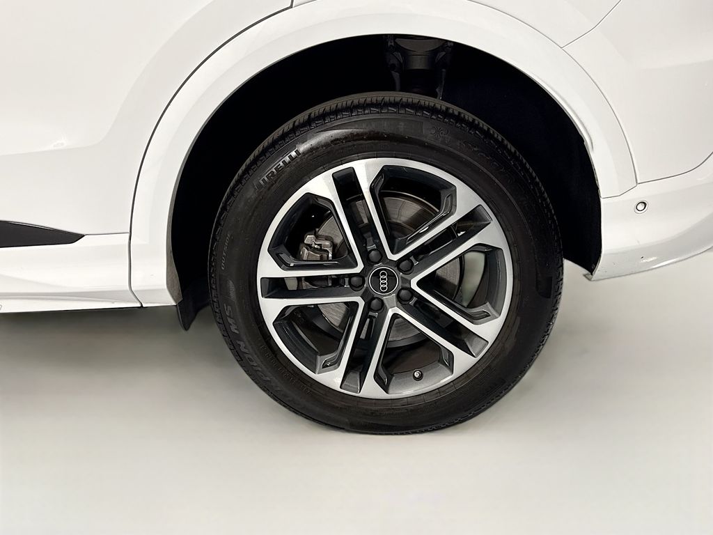 2025 Audi Q5 Premium - Photo 31