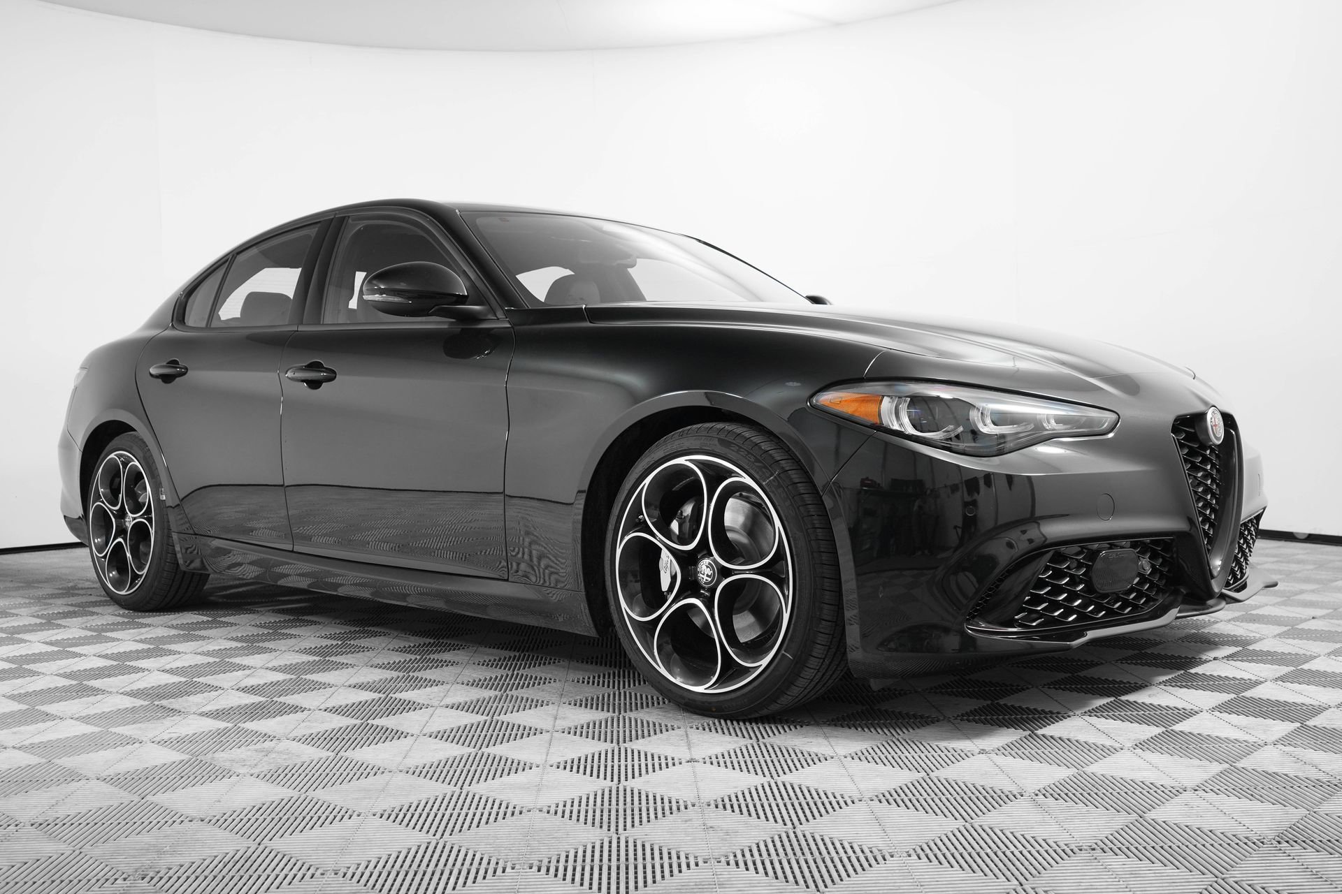 2025 Alfa Romeo Giulia