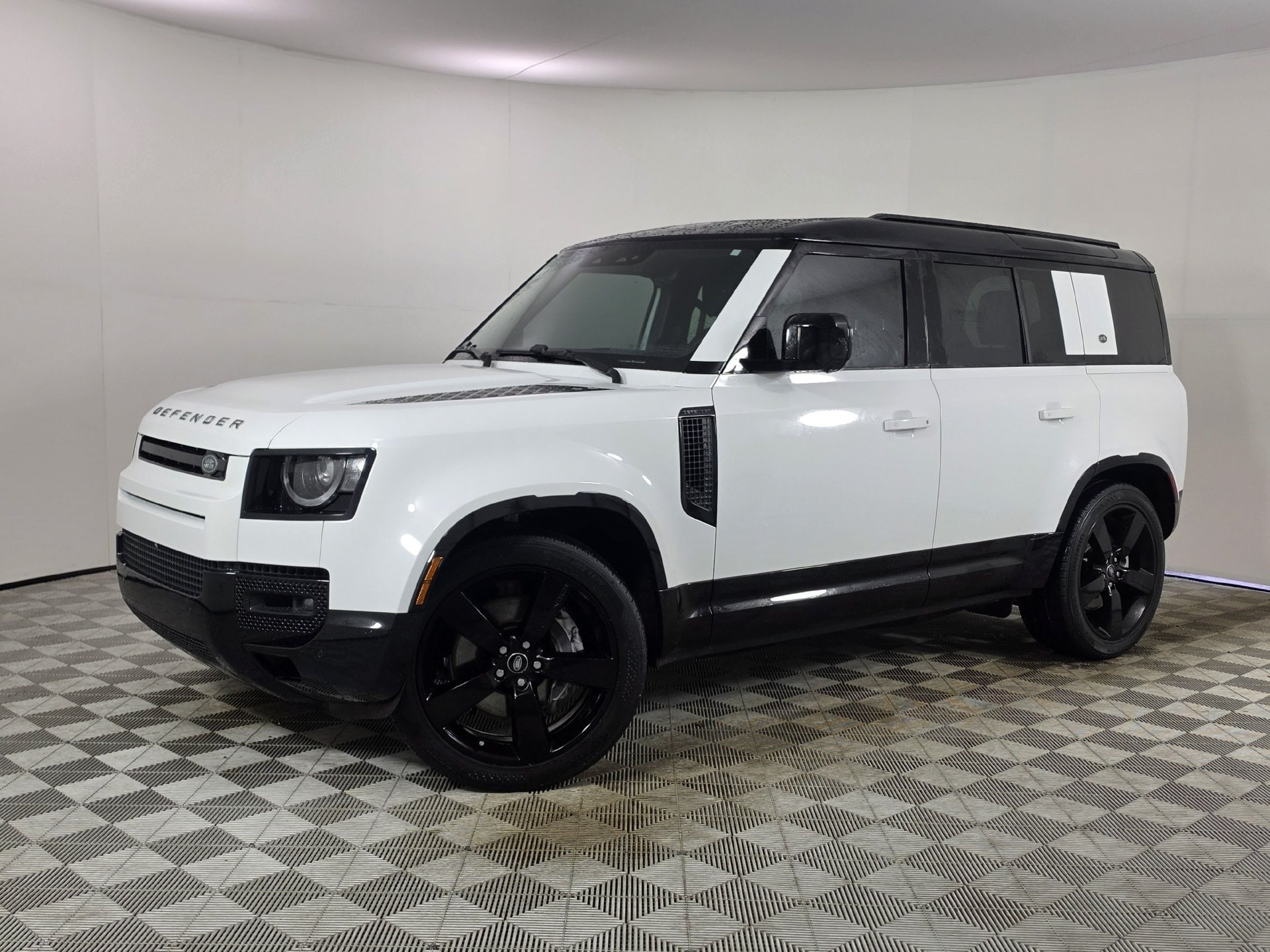 2024 Land Rover Defender