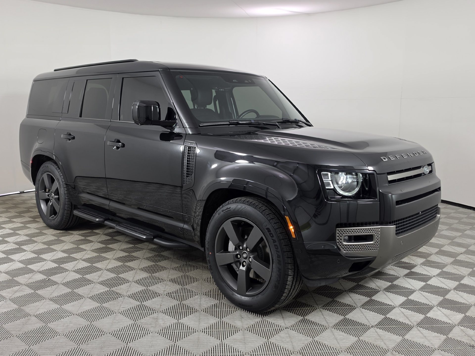 2025 Land Rover Defender