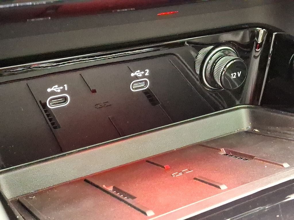 2025 Audi New Q5 Premium Plus - Photo 13