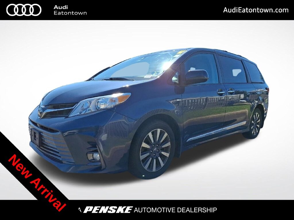 Used 2018 Toyota Sienna XLE Premium 7 Passenger Van Passenger Van