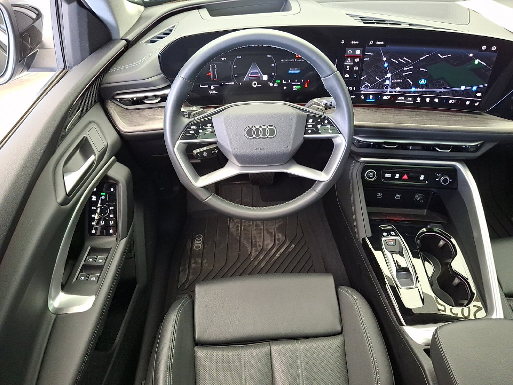 2025 Audi New Q5 Premium Plus - Photo 11