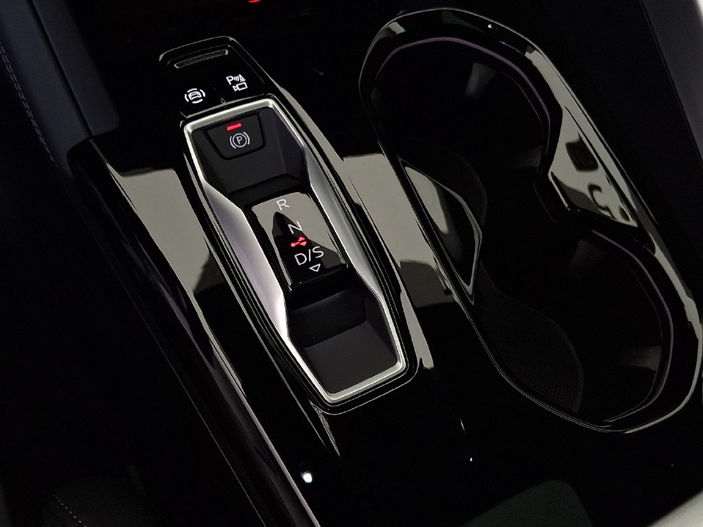 2025 Audi New Q5 Premium Plus - Photo 15