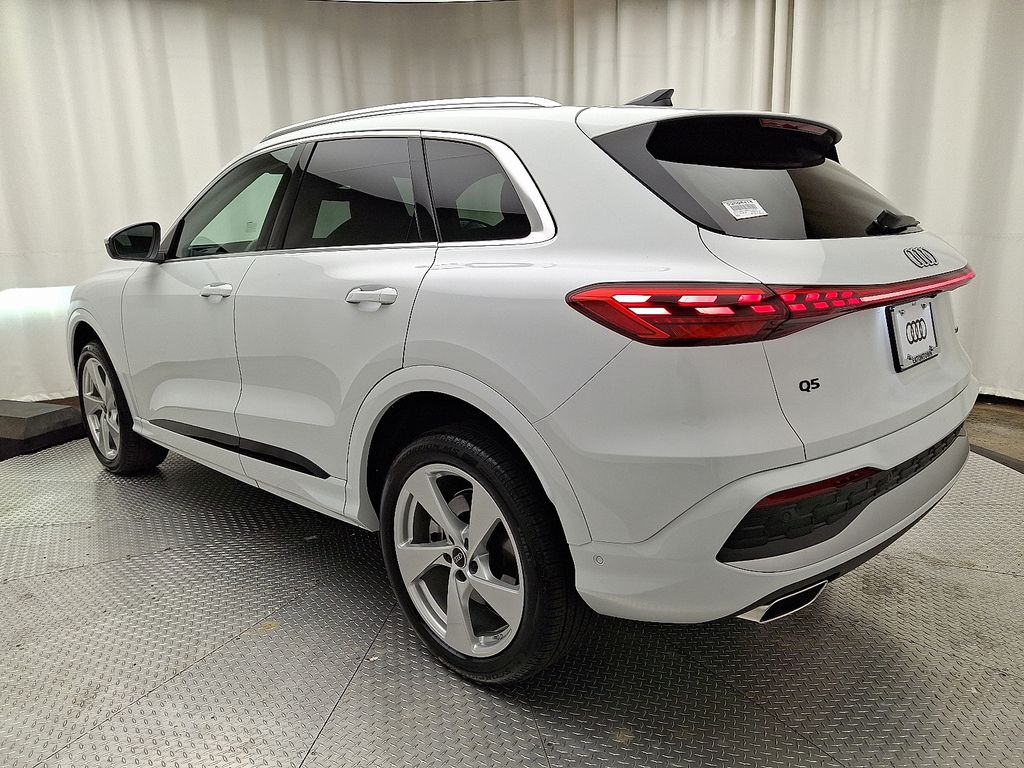 2025 Audi New Q5 Premium Plus - Photo 4