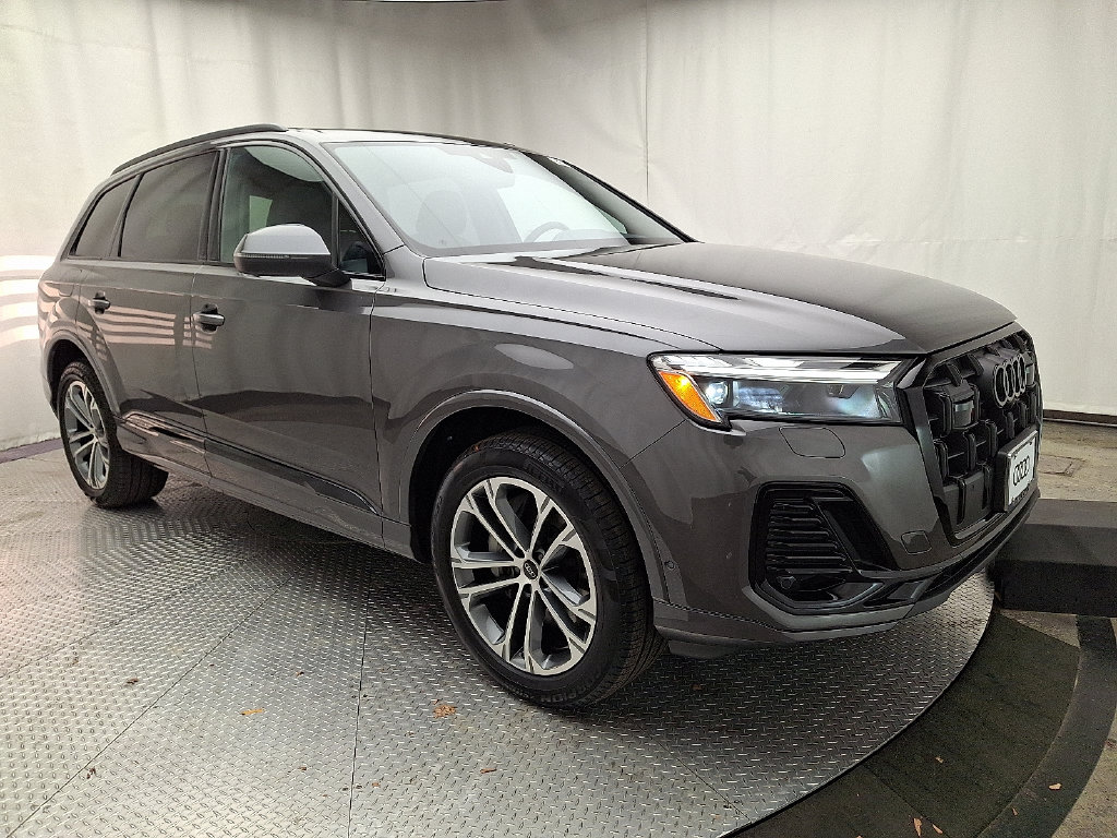 Used 2026 Audi Q7 45 Premium SUV