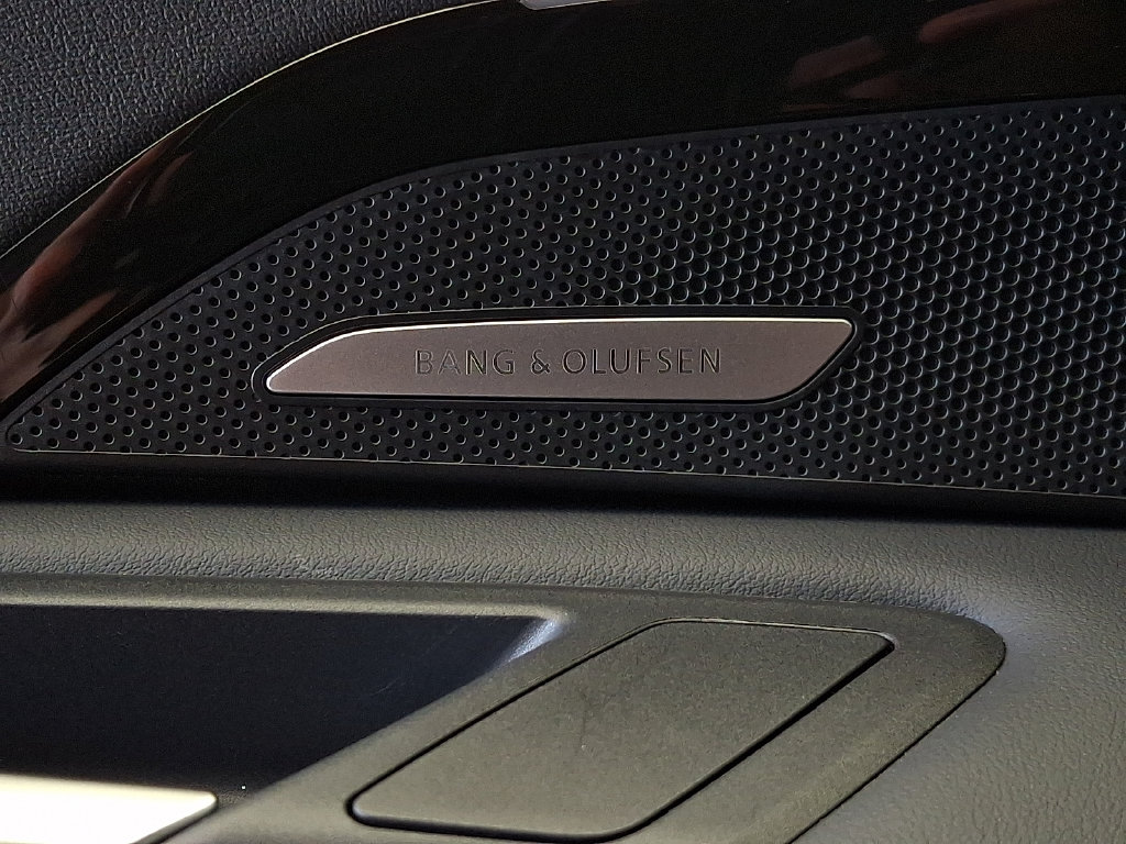 2025 Audi New Q5 Premium Plus - Photo 25
