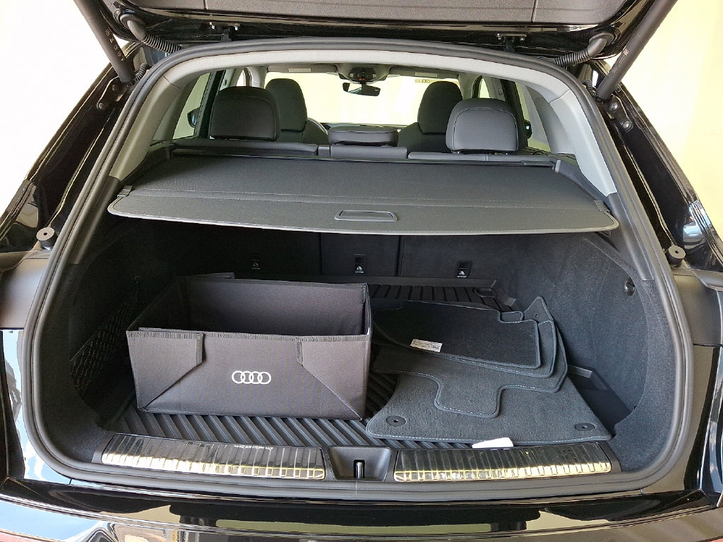 2025 Audi New Q5 Premium Plus - Photo 28