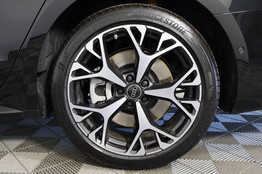 2026 Audi A6 Premium Plus - Photo 10
