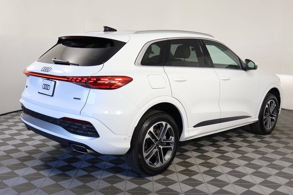 New 2026 Audi Q5 Premium SUV