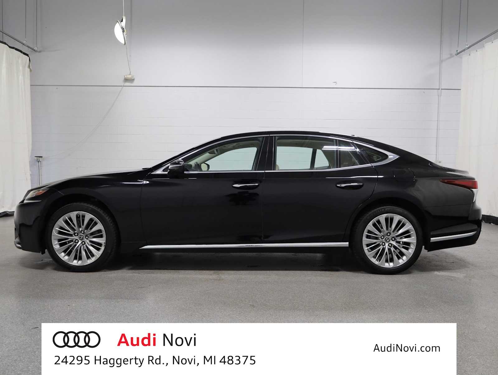 2018 Lexus LS Base